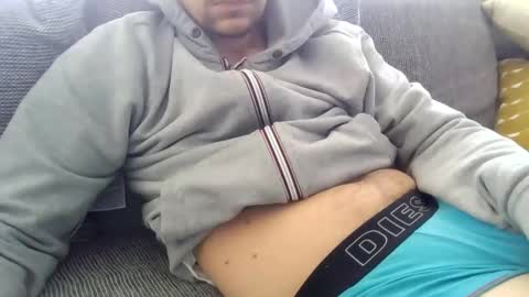 Snapshot of uli1805 chatting on February 19, 1:28 pm Uli online show from February 19, 1:28 pm