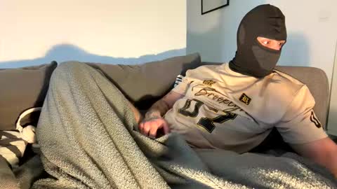 Snapshot of ulisesroca chatting on February 28, 9:32 am ulisesroca online show from February 28, 9:32 am