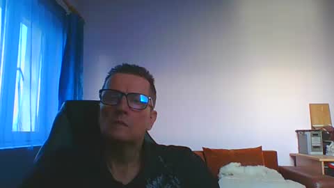 ulmeni4 online show from December 16, 1:38 pm