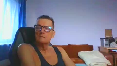 ulmeni7 online show from December 14, 8:09 am