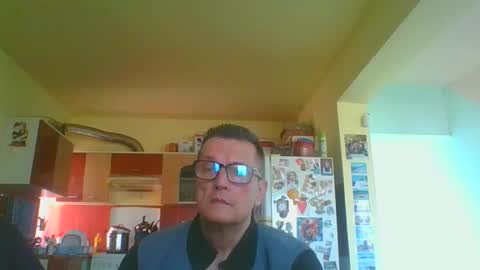 ulmeni7 online show from March 8, 7:45 am