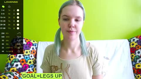 Roxy online show from February 5, 11:55 am