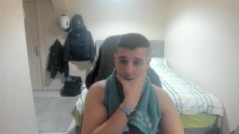 Snapshot of ulxer chatting on January 18, 6:55 pm hi im mike tyson - online show from January 18, 6:55 pm