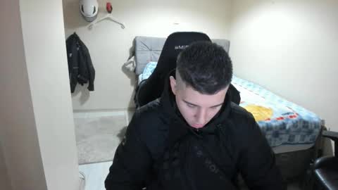 Snapshot of ulxer chatting on February 6, 7:28 pm hi im mike tyson - online show from February 6, 7:28 pm