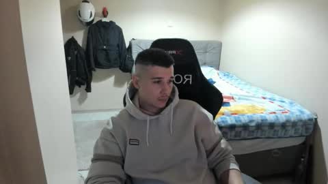 Snapshot of ulxer chatting on February 12, 8:26 pm hi im mike tyson - online show from February 12, 8:26 pm