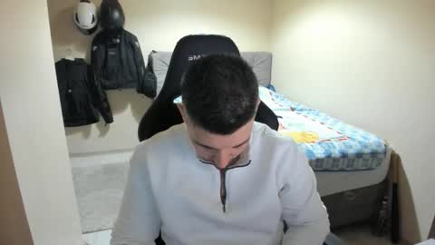 Snapshot of ulxer chatting on February 20, 7:25 pm hi im mike tyson - online show from February 20, 7:25 pm