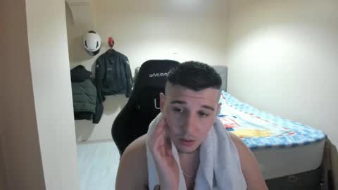 Snapshot of ulxer chatting on March 14, 4:56 pm hi im mike tyson - online show from March 14, 4:56 pm