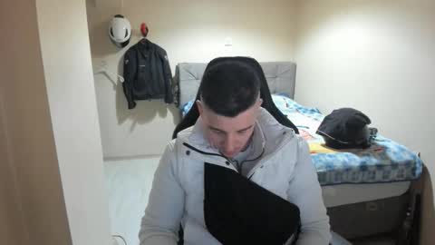 Snapshot of ulxer chatting on March 18, 6:55 pm hi im mike tyson - online show from March 18, 6:55 pm