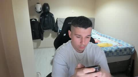 Snapshot of ulxer chatting on March 19, 4:33 pm hi im mike tyson - online show from March 19, 4:33 pm