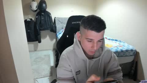 Snapshot of ulxer chatting on March 27, 7:24 pm hi im mike tyson - online show from March 27, 7:24 pm