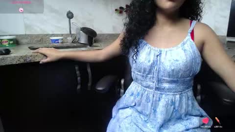 Snapshot of umatrayi_ chatting on November 3, 1:01 pm UMATRAYI online show from November 3, 1:01 pm