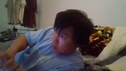 Snapshot of umdenny chatting on April 6, 6:14 am Dennythetruth online show from April 6, 6:14 am