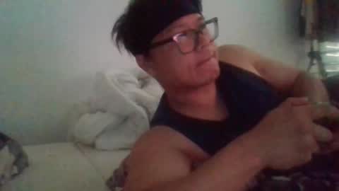 Snapshot of umdenny chatting on May 25, 8:15 pm Dennythetruth online show from May 25, 8:15 pm