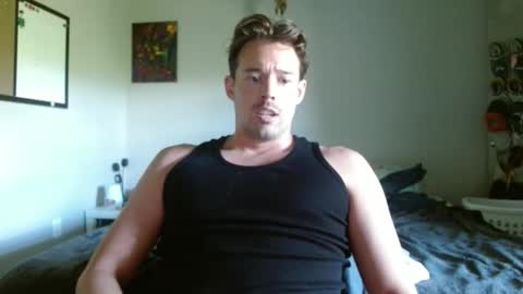 Snapshot of umphreak42 chatting on May 2, 8:03 pm Andrew online show from May 2, 8:03 pm