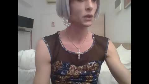 unadiosa online show from February 2, 3:00 pm