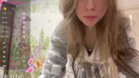 unarks online show from January 8, 6:10 pm