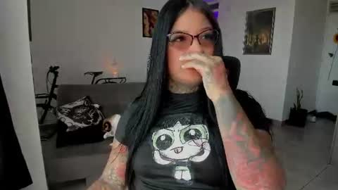 Snapshot of unatatuada chatting on June 23, 7:01 pm Franchesca online show from June 23, 7:01 pm