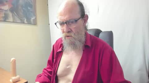 Snapshot of uncle_hottiecb chatting on February 26, 10:20 pm Uncle Hottie online show from February 26, 10:20 pm