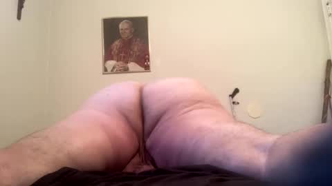 Hairy Sally online show from October 19, 9:59 pm