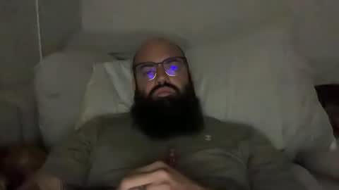 uncutbeard129840 online show from December 16, 2:00 pm