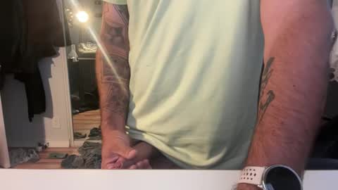 uncutbeard129840 online show from April 22, 1:23 pm