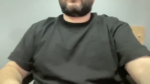 Snapshot of uncutdude321 chatting on February 17, 1:21 pm uncutdude321 online show from February 17, 1:21 pm