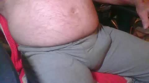 Snapshot of uncutmike7x5 chatting on December 21, 12:16 pm uncutmike7x5 online show from December 21, 12:16 pm