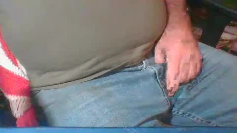 Snapshot of uncutmike7x5 chatting on January 24, 12:09 am uncutmike7x5 online show from January 24, 12:09 am