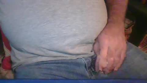 Snapshot of uncutmike7x5 chatting on February 1, 12:37 pm uncutmike7x5 online show from February 1, 12:37 pm