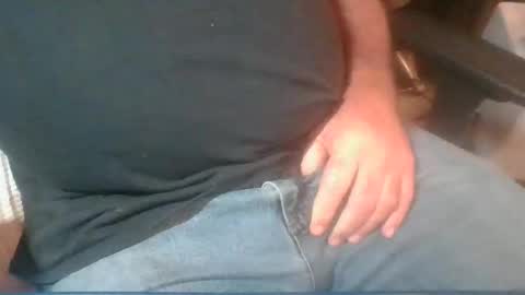 Snapshot of uncutmike7x5 chatting on March 5, 6:56 pm uncutmike7x5 online show from March 5, 6:56 pm