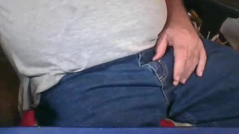 Snapshot of uncutmike7x5 chatting on October 31, 5:03 pm uncutmike7x5 online show from October 31, 5:03 pm