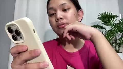 Lily online show from May 17, 11:06 am