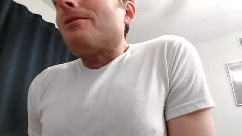 Snapshot of undress_me_ chatting on December 6, 3:19 am undress me online show from December 6, 3:19 am