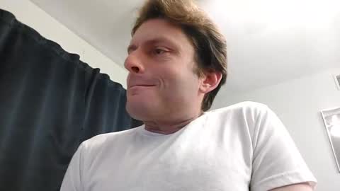 Snapshot of undress_me_ chatting on February 1, 1:09 pm undress me online show from February 1, 1:09 pm