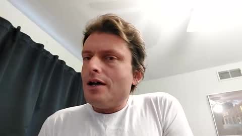 Snapshot of undress_me_ chatting on April 10, 2:33 pm undress me online show from April 10, 2:33 pm