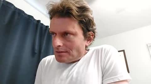 Snapshot of undress_me_ chatting on April 19, 10:34 pm undress me online show from April 19, 10:34 pm