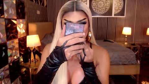 BRIANNA online show from April 8, 6:19 pm