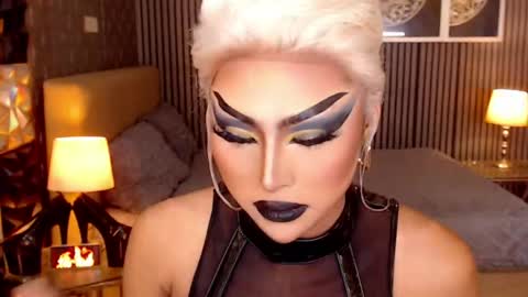 BRIANNA online show from April 16, 9:39 pm