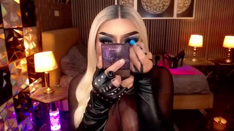 BRIANNA online show from April 19, 1:21 pm