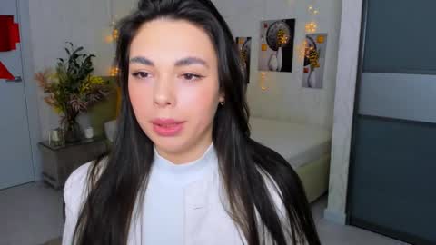 Patricia online show from February 7, 4:24 pm