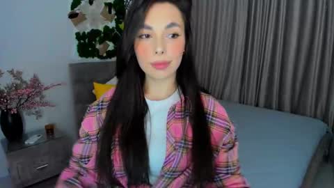 Patricia online show from February 12, 1:52 am