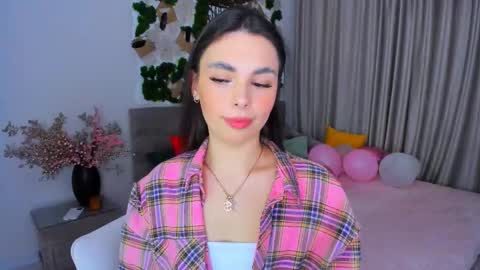 Patricia online show from March 3, 1:53 am