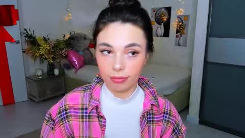 Patricia online show from March 9, 10:30 pm