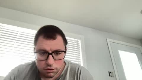 Snapshot of ungerisland chatting on February 16, 7:38 pm ungerisland online show from February 16, 7:38 pm