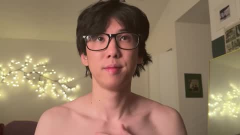 Snapshot of unhingedwang chatting on February 3, 11:10 pm wang online show from February 3, 11:10 pm