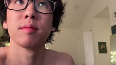 Snapshot of unhingedwang chatting on February 13, 2:29 am wang online show from February 13, 2:29 am