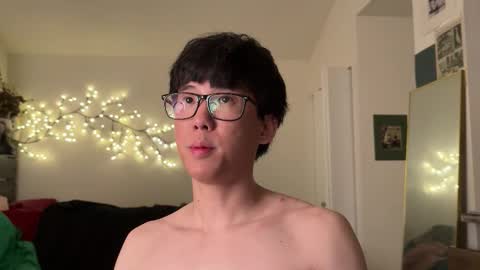 Snapshot of unhingedwang chatting on March 1, 1:07 am wang online show from March 1, 1:07 am