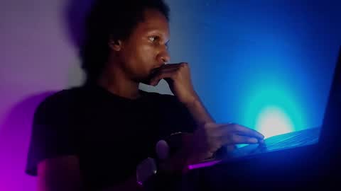 Snapshot of uniballboy chatting on September 17, 6:04 am Uni Ball online show from September 17, 6:04 am