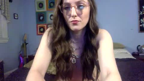 Lola Moonstone online show from January 18, 4:49 am