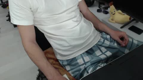 Snapshot of uniqueboy22 chatting on April 20, 5:48 pm uniqueboy22 online show from April 20, 5:48 pm